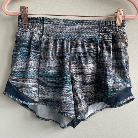 Lululemon Hotty Hot 4” Lined Shortin Digital Oasis Gray Multi Navy - Picture 6 of 14